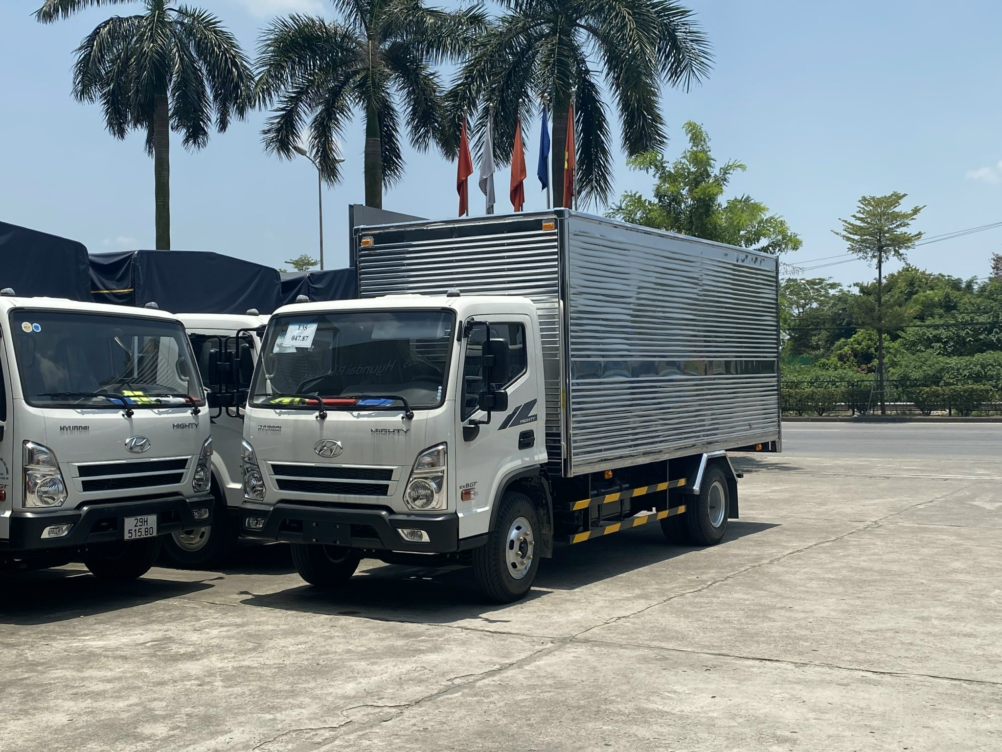 xe tải 7 tấn hyundai ex8 gs2 thùng kín