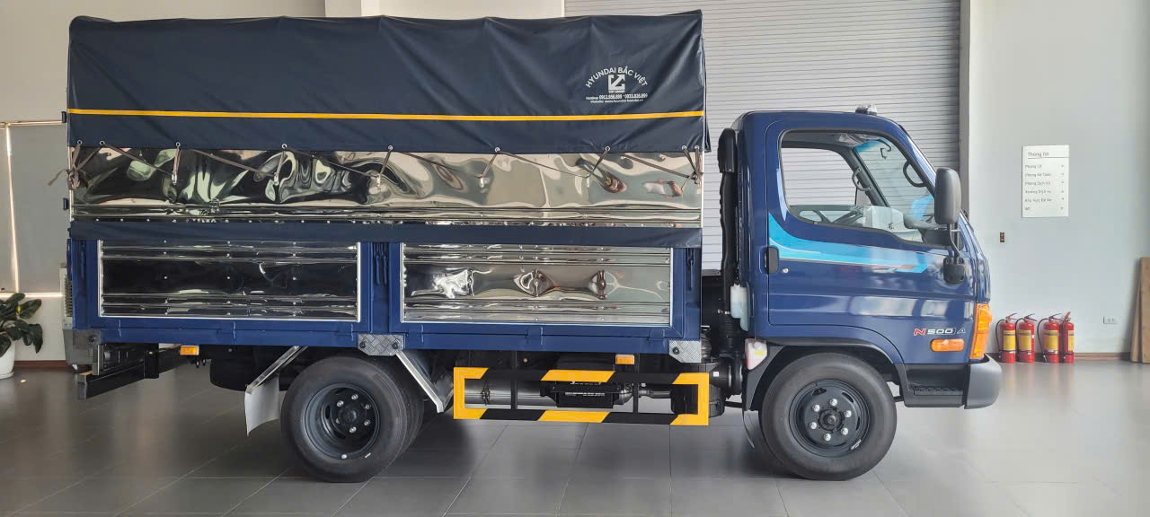 hyundai N500A thùng bạt